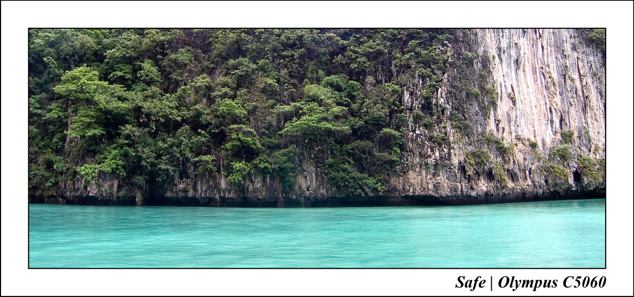 2006 - 07 - Phuket - Ko Phi Phi - Pileh Cove 09